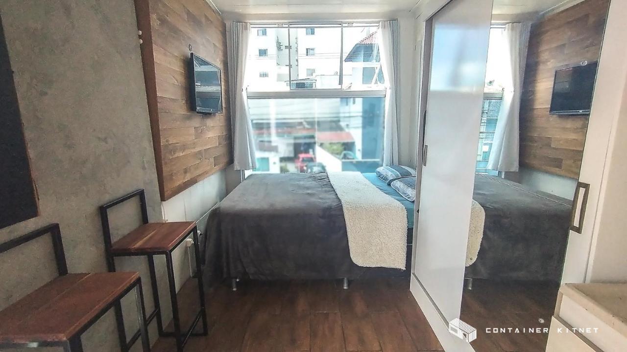Apartment Marco Zero Containers 5
