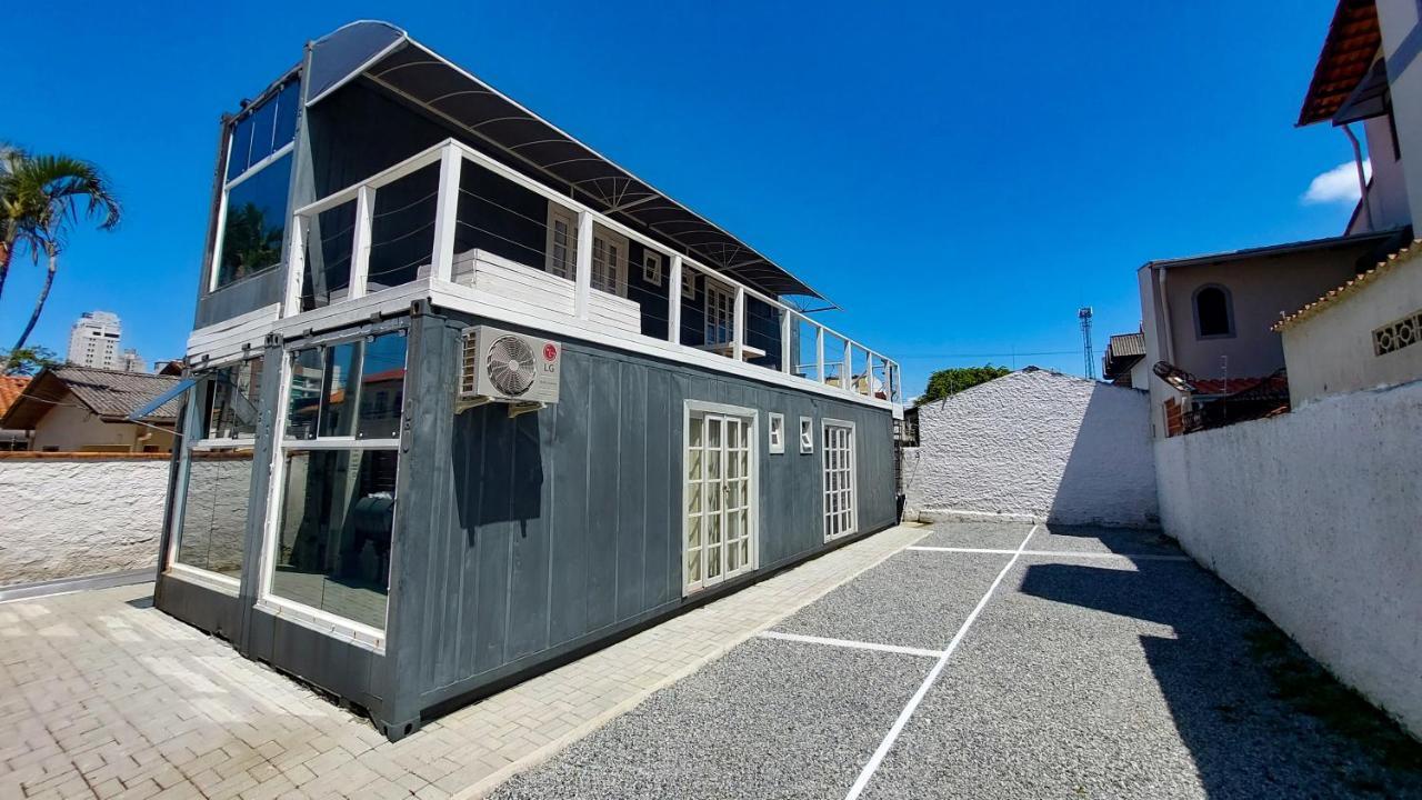 Apartment Marco Zero Containers 5